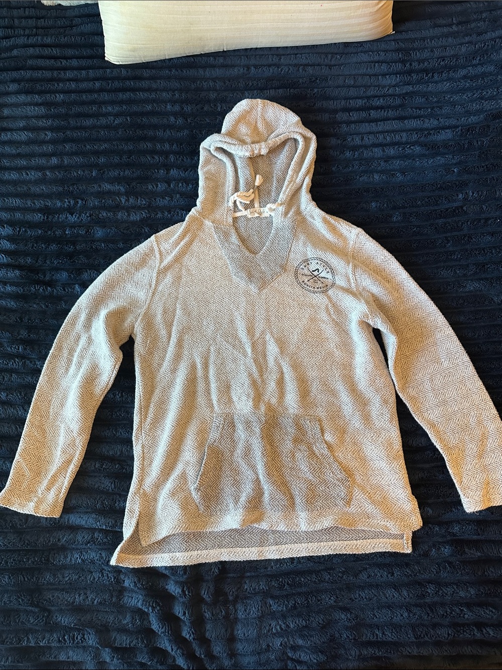 surf style Light Gray Women's V-Neck Hooded Sweater